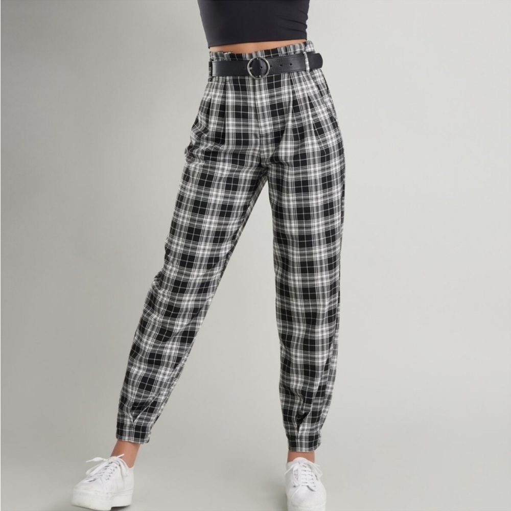 ⭐️3 for $30⭐️ Garage Black and White Plaid Joggers